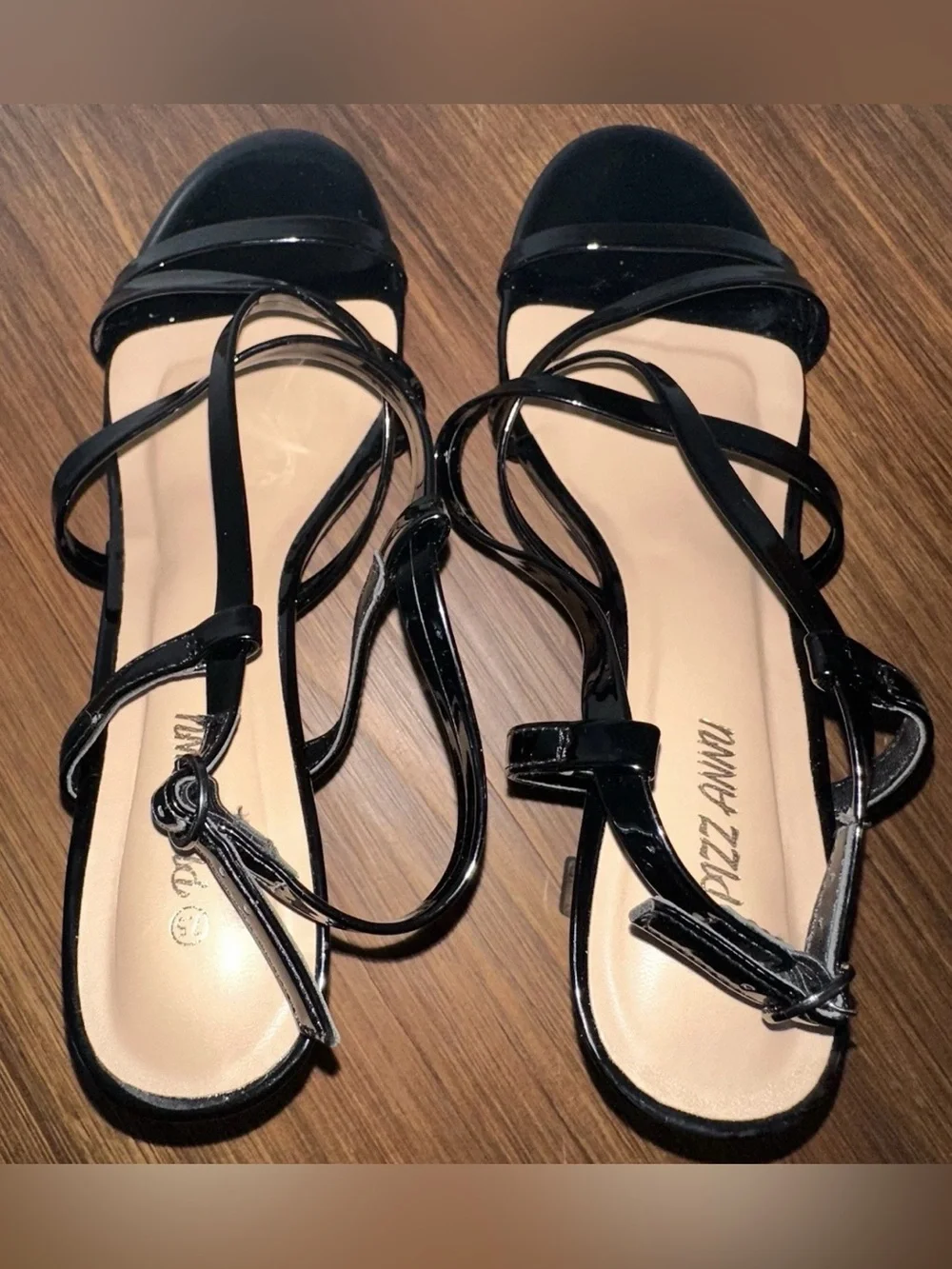 PIZZ ANNU Vola Black Patent Strappy Block Heel Sandals - Women’s 7.5 US NEW
